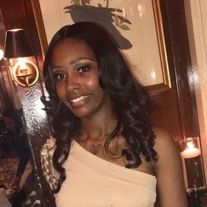 Meet your Posher, Ebony